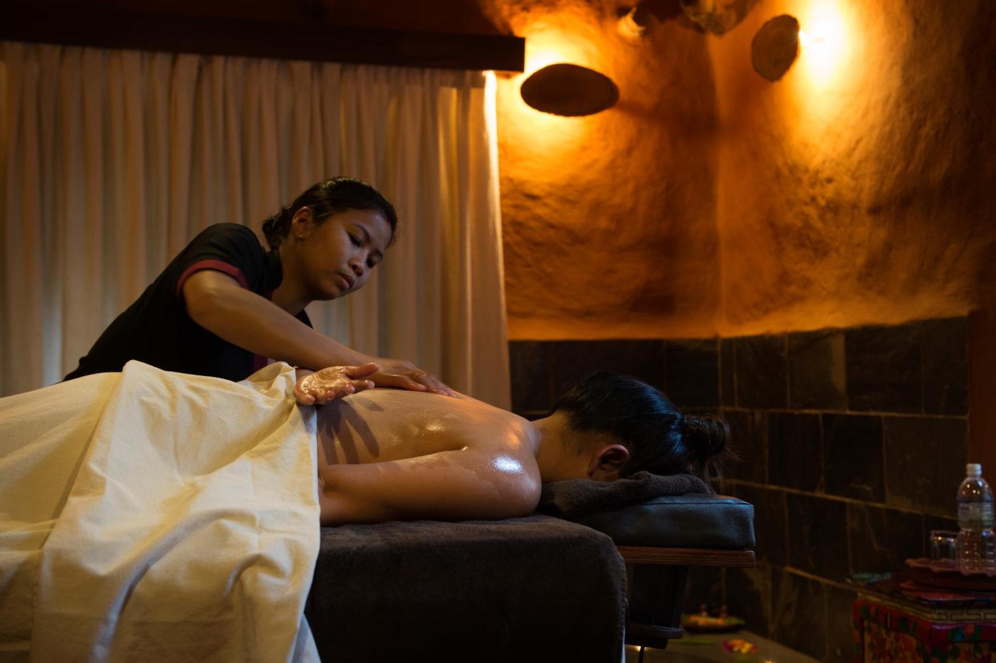 Dwarika'S Resort - Dhulikhel Wellbeing Escape In The Himalayas Kültér fotó